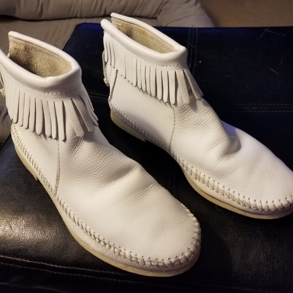 white minnetonka boots